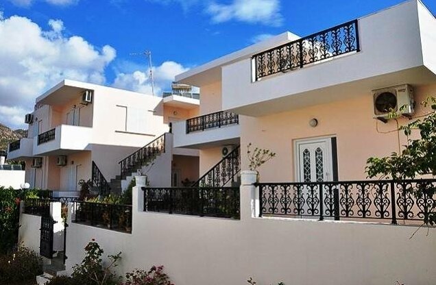 Golden Star Apartments - Photo4