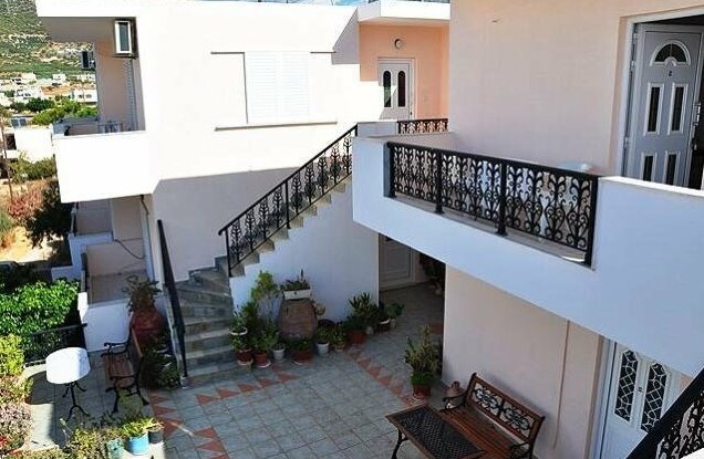 Golden Star Apartments - Photo5