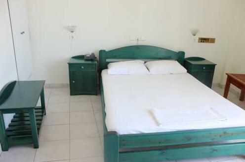 Hellas - Photo5