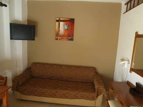 Irini - Photo5