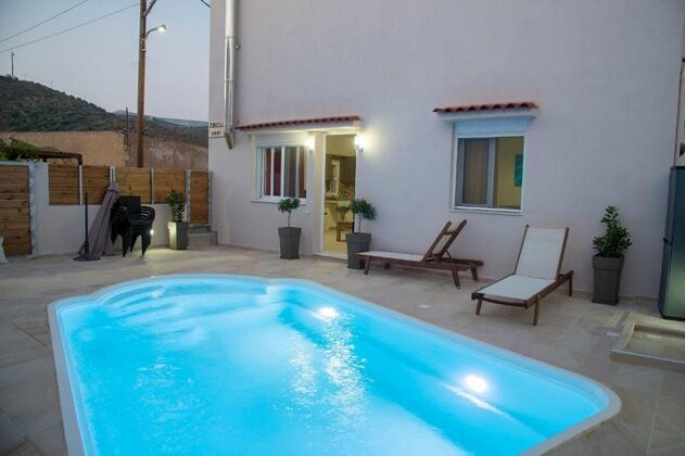 Lazaros home - Photo3