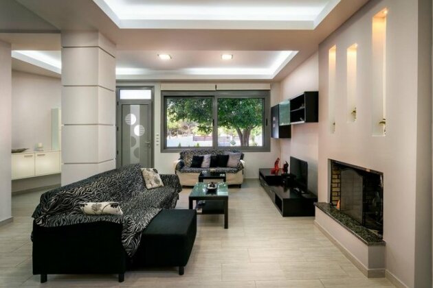 Mayla house - Photo3