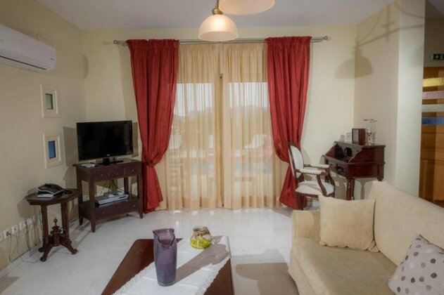 Nimfes Villas - Photo5