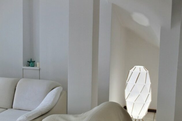 One And Only Apartments - Photo3