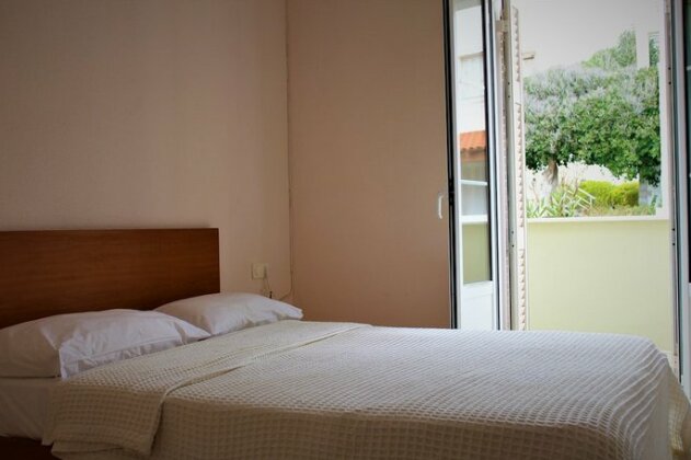 One And Only Apartments - Photo4