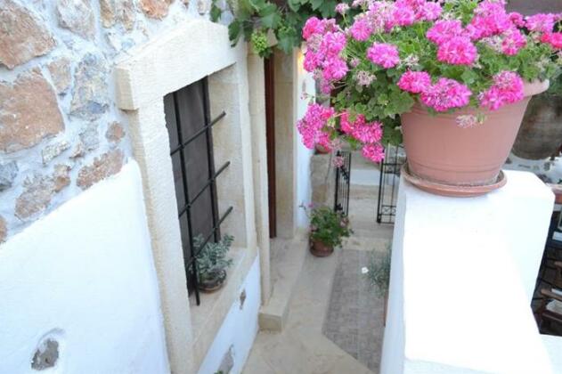 Pachias House - Photo2