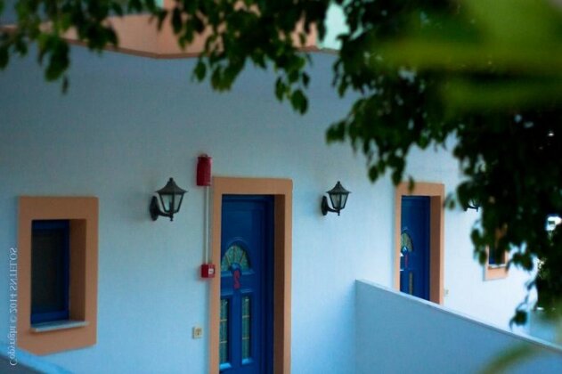 Stefanos Apartments - Photo2