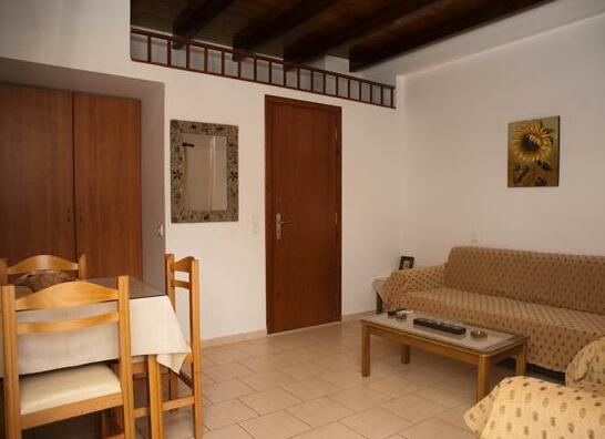 Sunny Apartments - Photo4