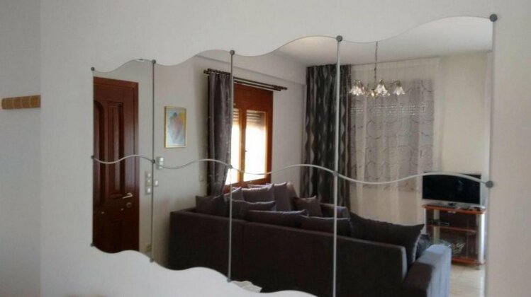 Tholos Bay Suites - Photo2