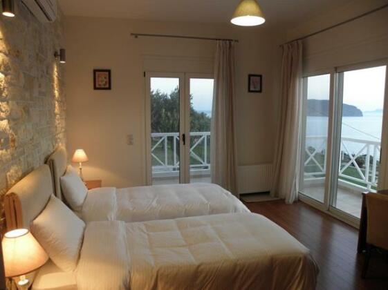 Villa Tholos Crete - Photo2