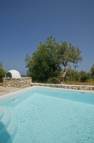 Agios Nikitas Villas - Photo2