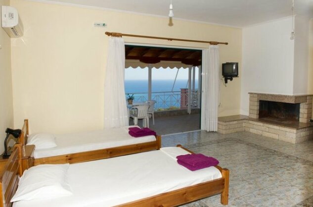 Agnantio Lefkada - Photo5