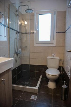 AK View Apartments - Photo5