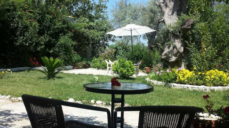 Alexia Rooms Lefkada - Photo3