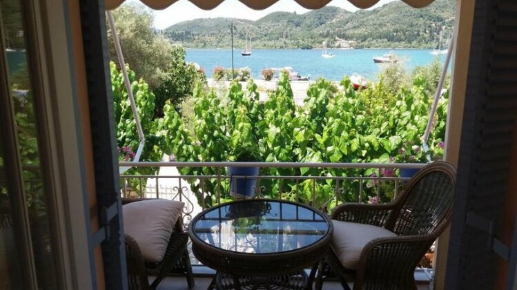 Alkea-Peonia Apartments - Photo2