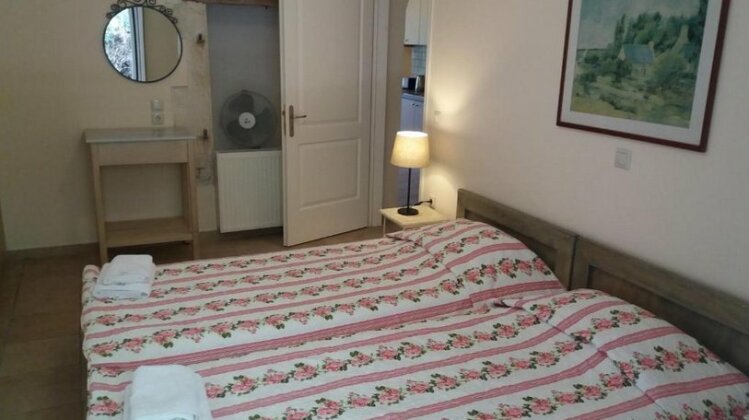 Alkea-Peonia Apartments - Photo5