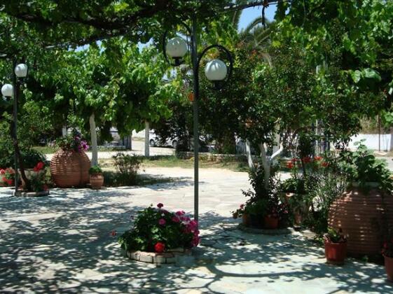 Amarandos Studios - Rooms & Apartments - Photo3