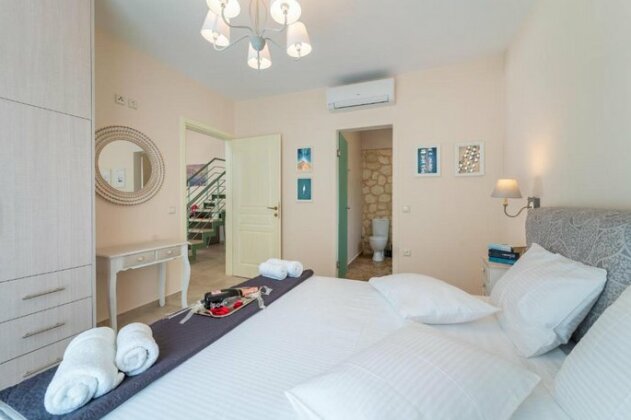 Angello Villas - Photo2