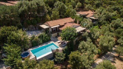 Arethousa Villas