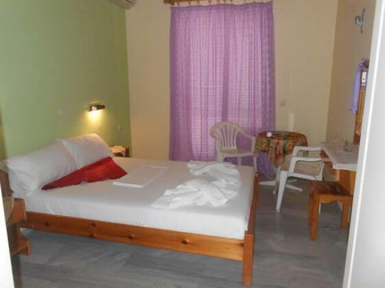 Artemis Pension Lefkada - Photo4