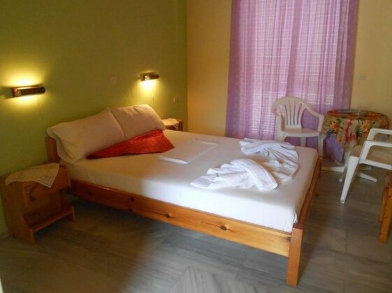 Artemis Pension Lefkada - Photo5