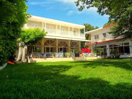 Avra Beach Hotel - Photo4