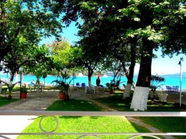 Avra Beach Hotel