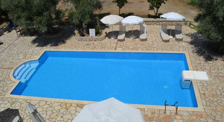 Calderimi Lefkada - Photo2