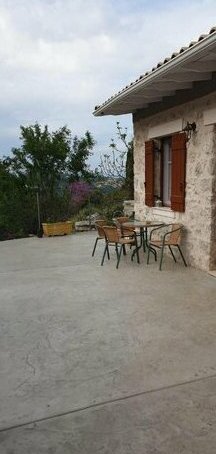 Carsazzio Cottage House