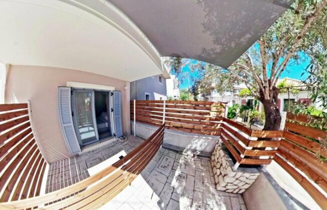 Celeni Apartments