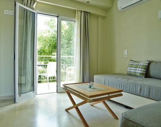 Cosmos Apartments - Photo3