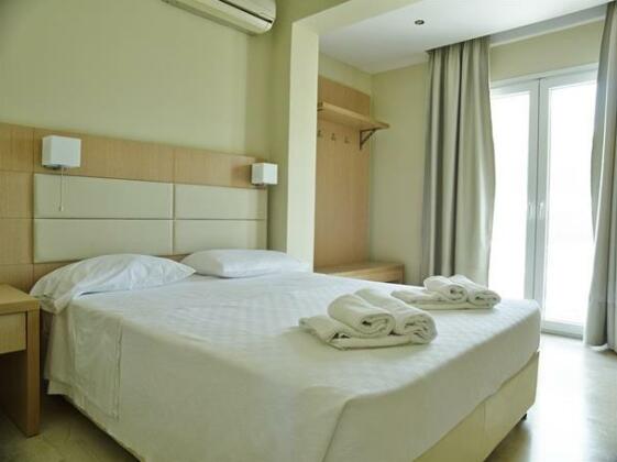 Cosmos Apartments - Photo4