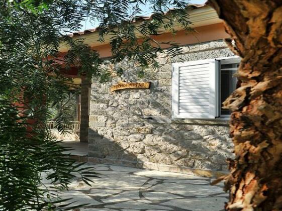 Dimarion Villas - Photo3