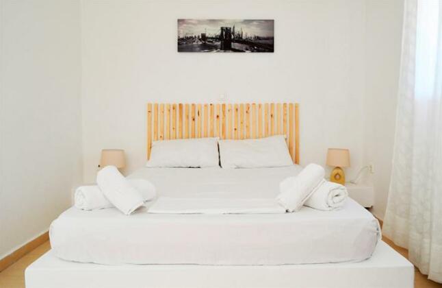 Dionysia Rooms - Photo4