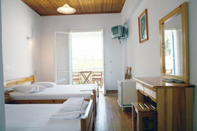 Elena Rooms Lefkada - Photo2