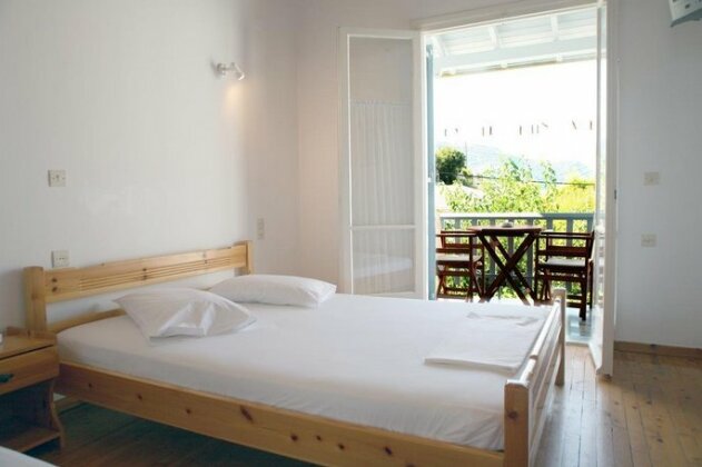 Elena Rooms Lefkada - Photo4