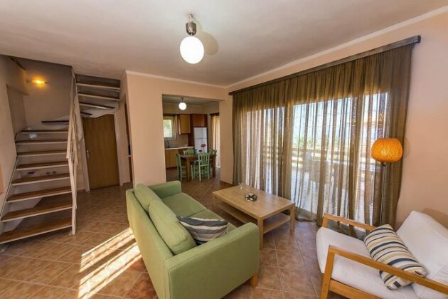 Eltheo Villas - Photo5