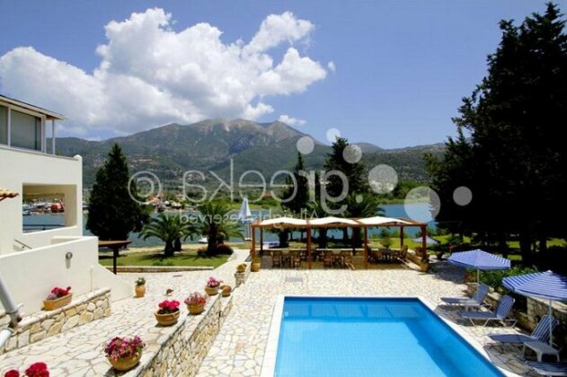 Geni Garden Apartments - Photo2