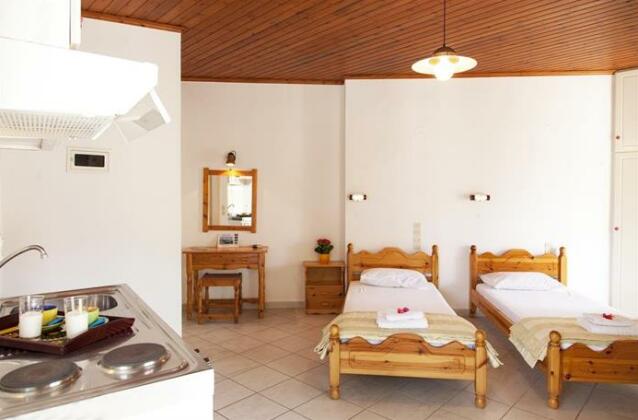 Georgakis George Rooms - Photo3