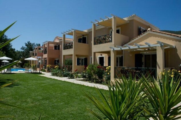 Heliotropia Houses - Photo2