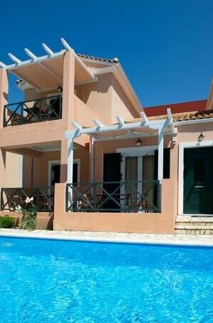 Heliotropia Houses