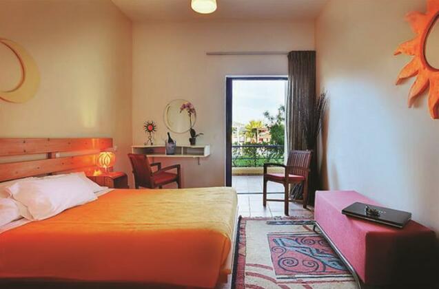 Ianos Hotel - Photo5
