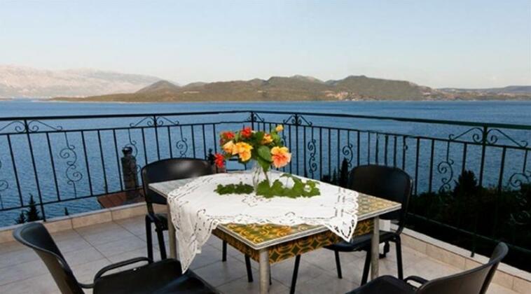 Ionian Melody - Photo2