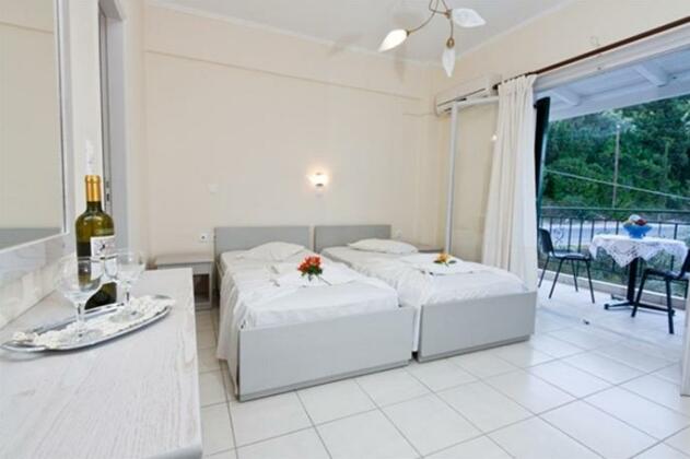 Ionian Melody - Photo3