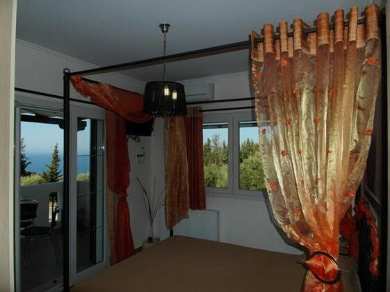 Ionian Villas - Photo5