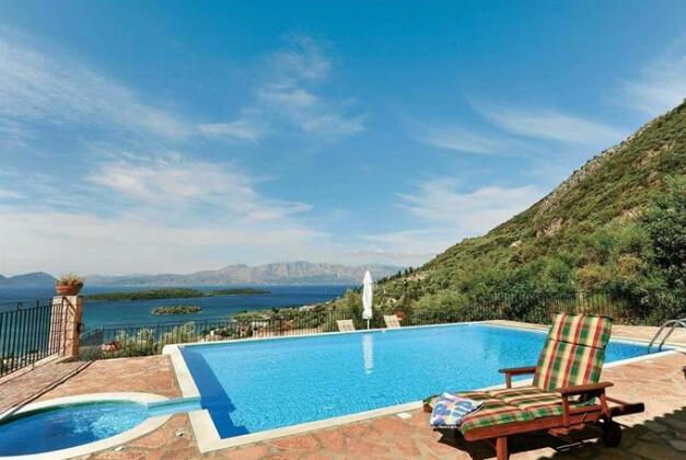 Irida Lefkada - Photo3