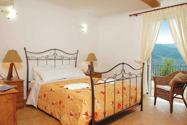 Irida Lefkada - Photo5