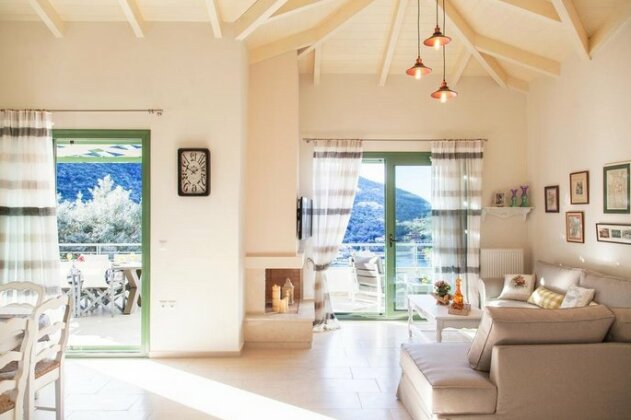 Ktima Aniforeli Luxury Villas - Photo2