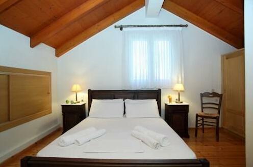 Kydonies Villas - Photo2