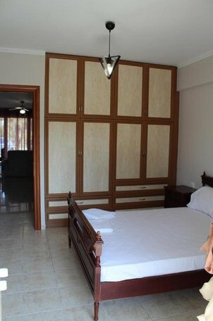 Lefkada center Home with Garden - Photo4